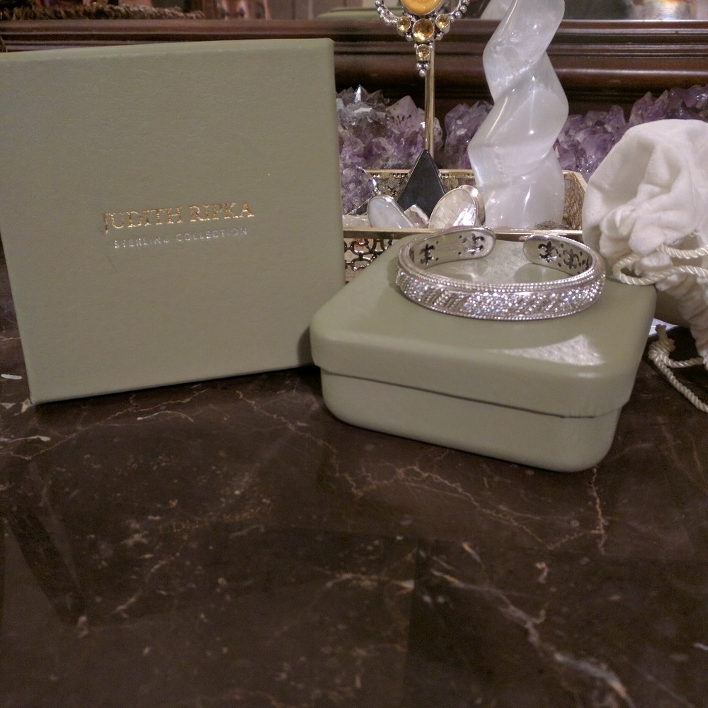 Sold!! Judith Ripka bangle bracelet